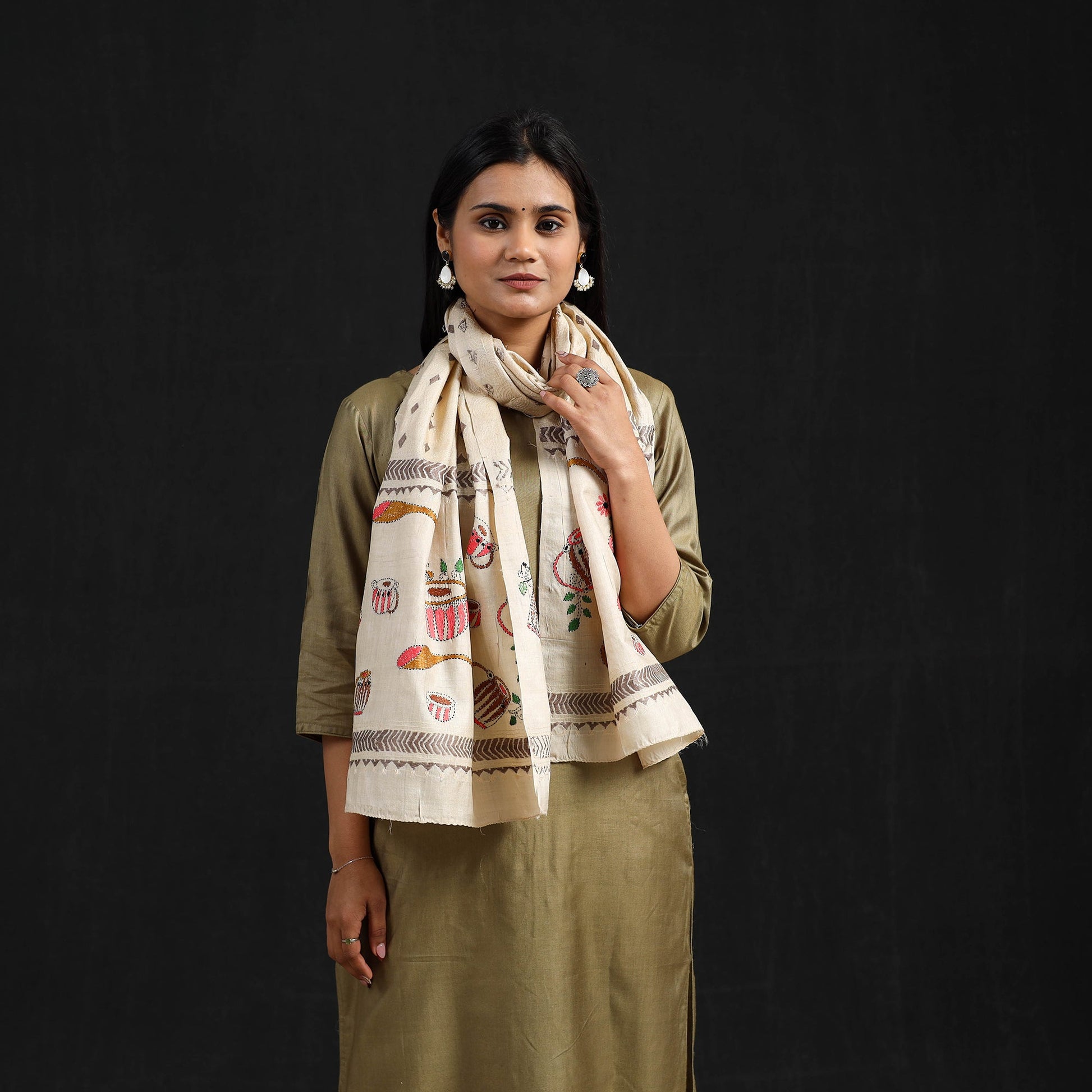 Beige - Handloom Tussar Silk Bengal Kantha Work Stole 33
