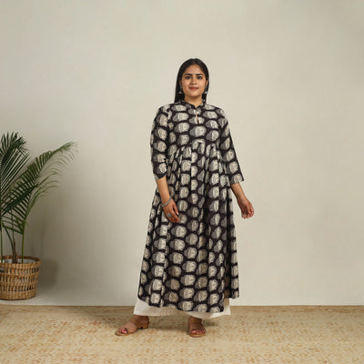 Black - Printed Cotton Flared Kalamkari Kurta 15