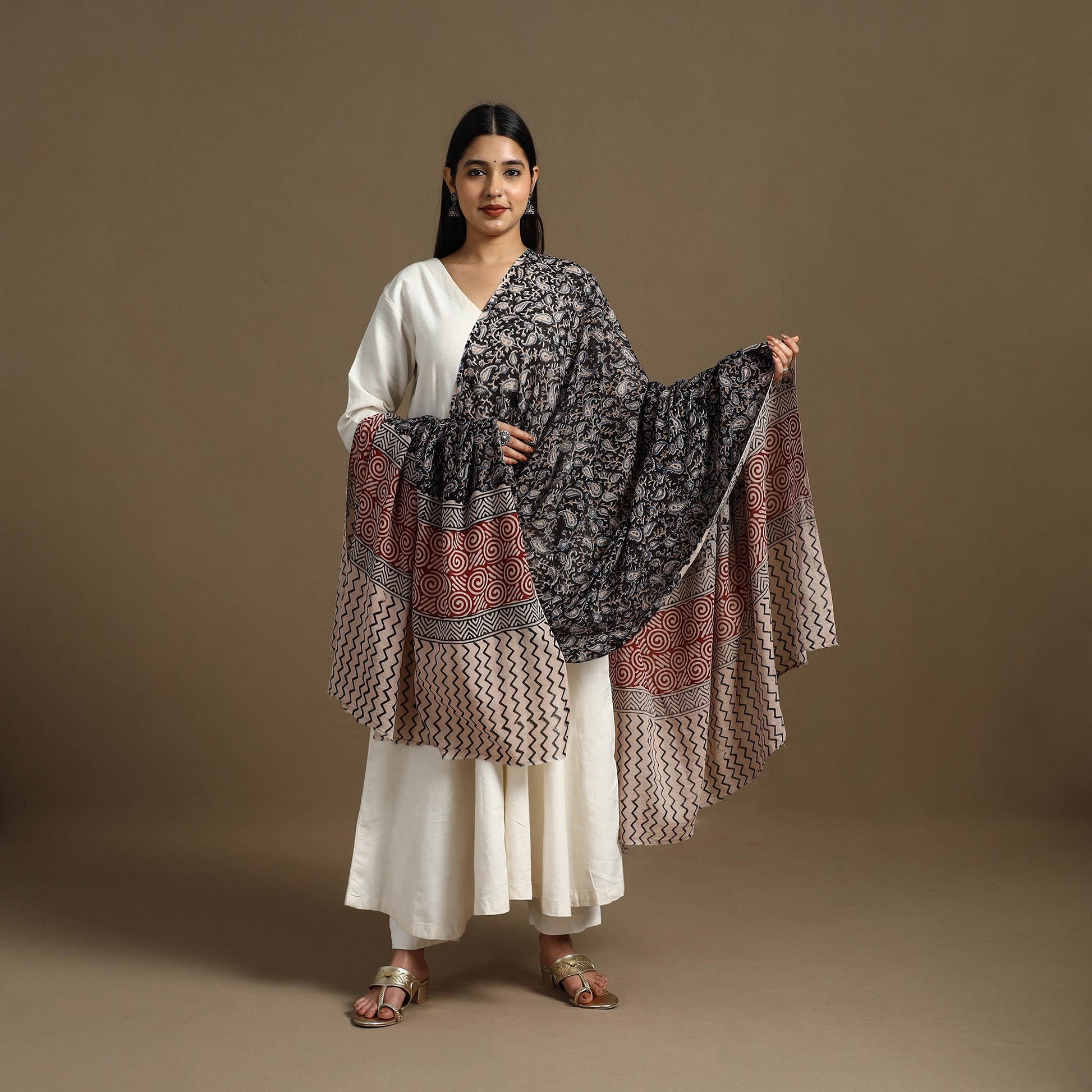 Black - Block Print Mul Cotton Bagru Dupatta 02