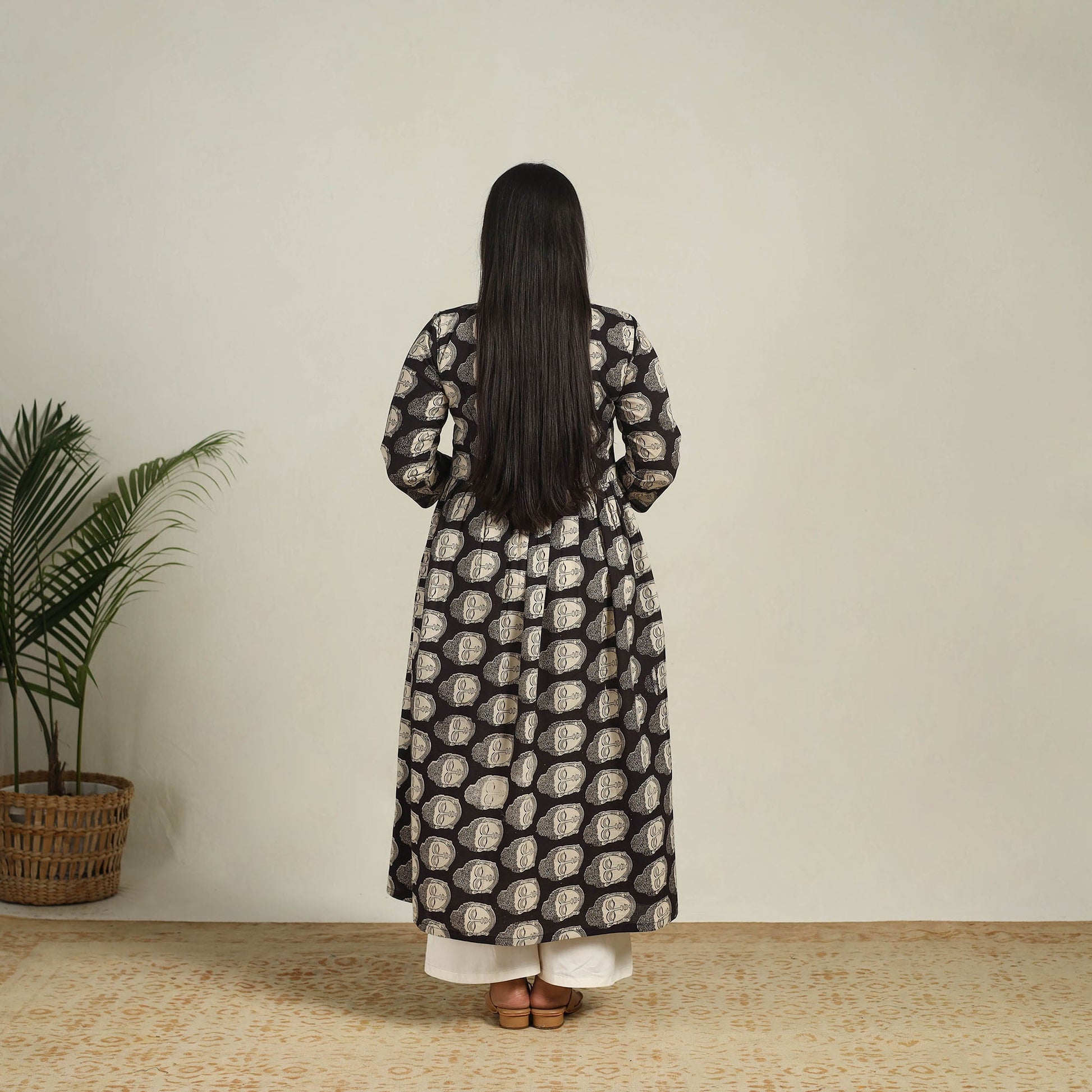 Black - Printed Cotton Flared Kalamkari Kurta 15