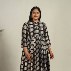 Black - Printed Cotton Flared Kalamkari Kurta 15