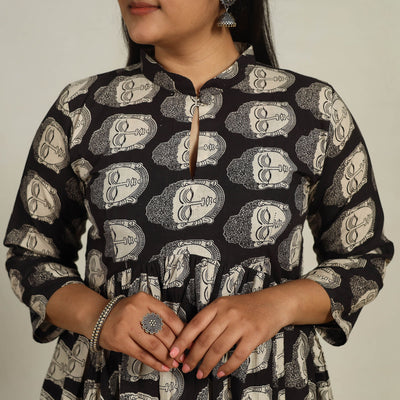 Black - Printed Cotton Flared Kalamkari Kurta 15