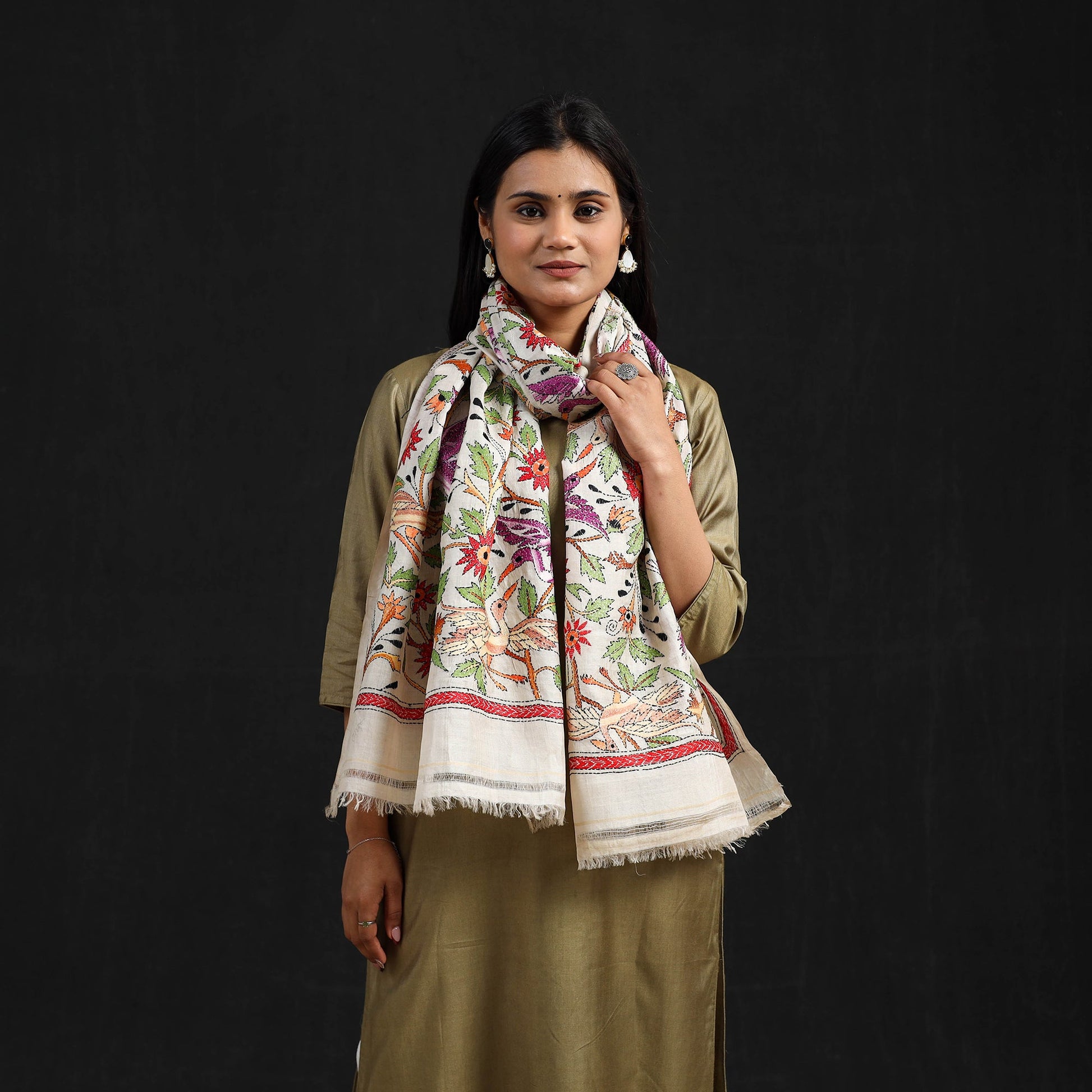 Beige - Handloom Tussar Silk Bengal Kantha Work Work Stole 49
