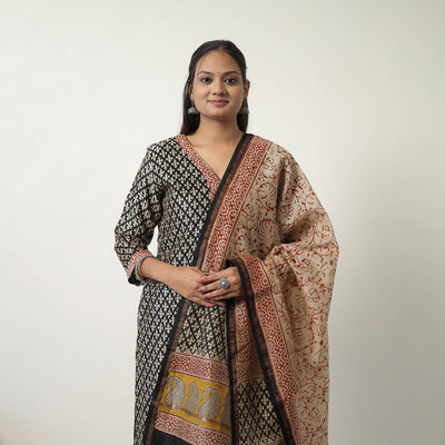Black - Chanderi Silk Hand Block Bagru Print Kurta Set 01