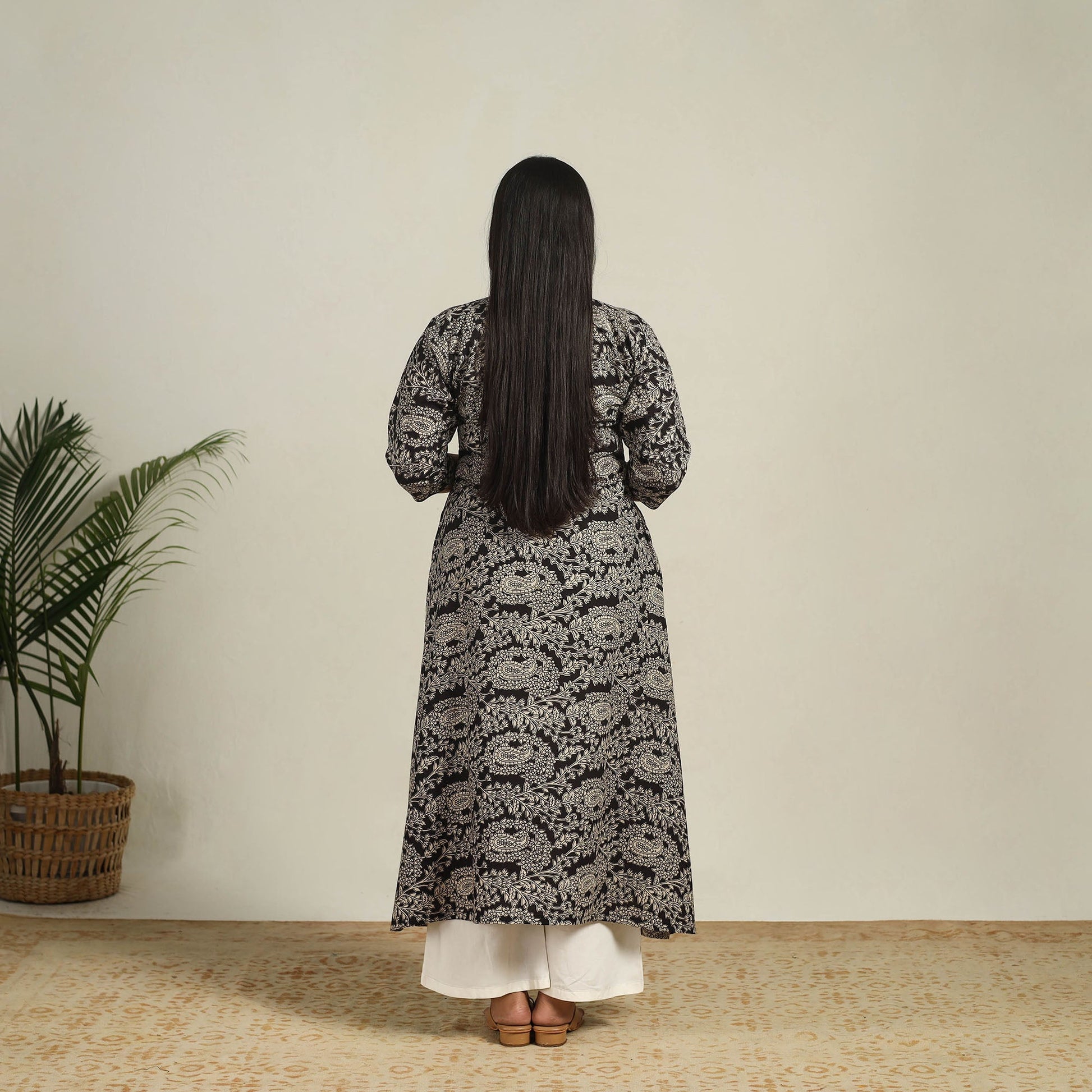 Black - Printed Cotton A-Line Kalamkari Kurta 10