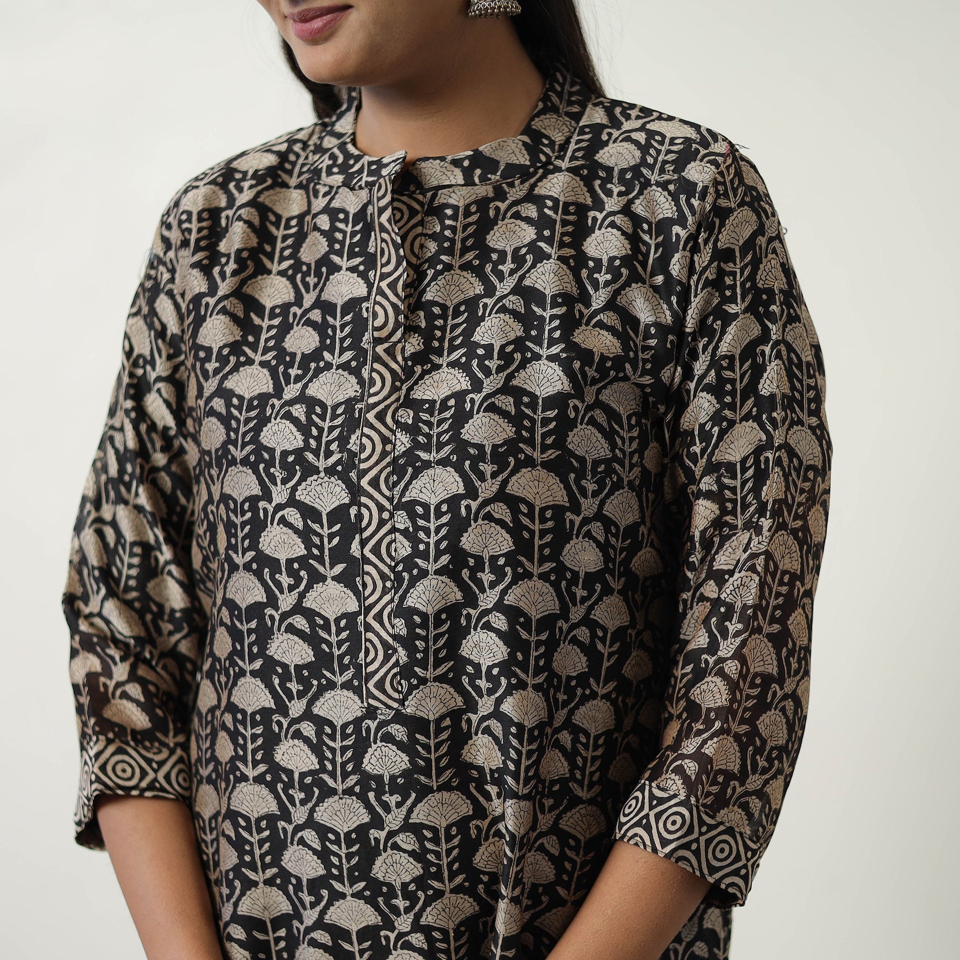 Black - Chanderi Silk Hand Block Bagru Print Kurta Set 07