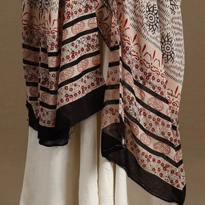 Beige - Block Print Mul Cotton Bagru Dupatta 09