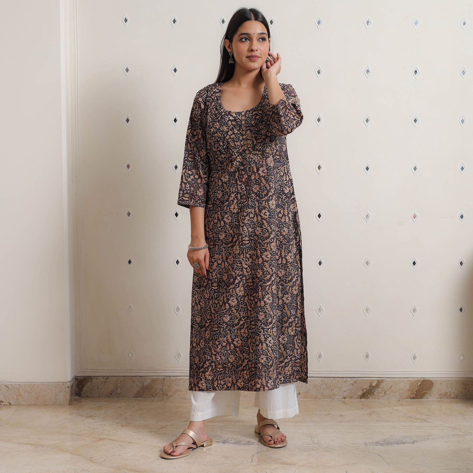 Black - Pedana Kalamkari Block Printed Cotton Pintuck Straight Kurta 11