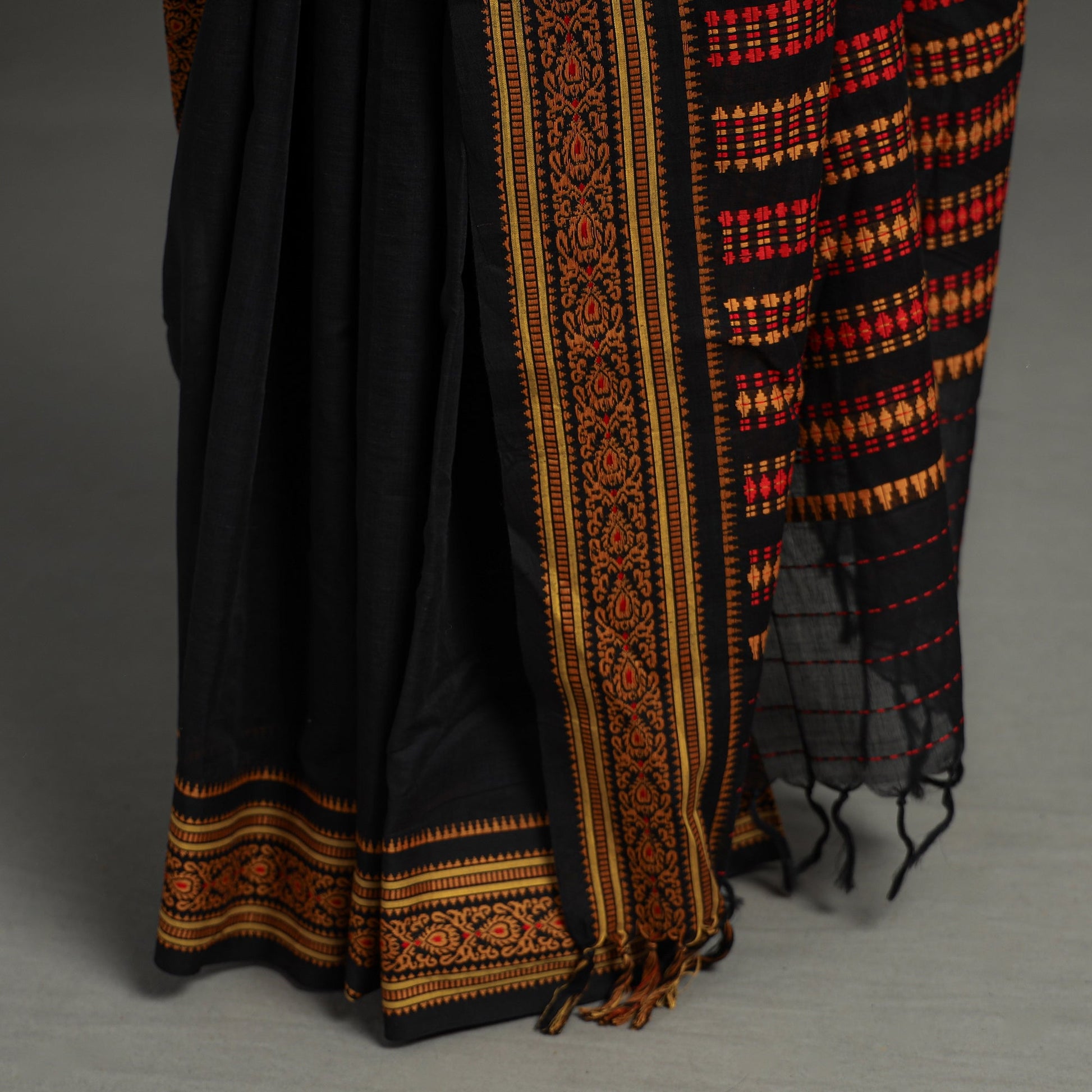 Black - Begampuri Handloom Cotton Saree