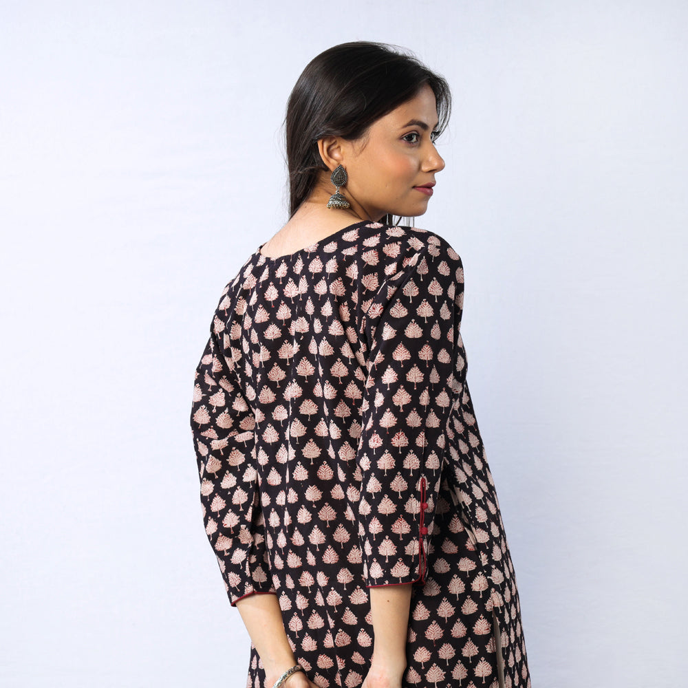 Black & Pinkish Floral Buta Bagru Hand Block Printed Cotton Long Kurta 10