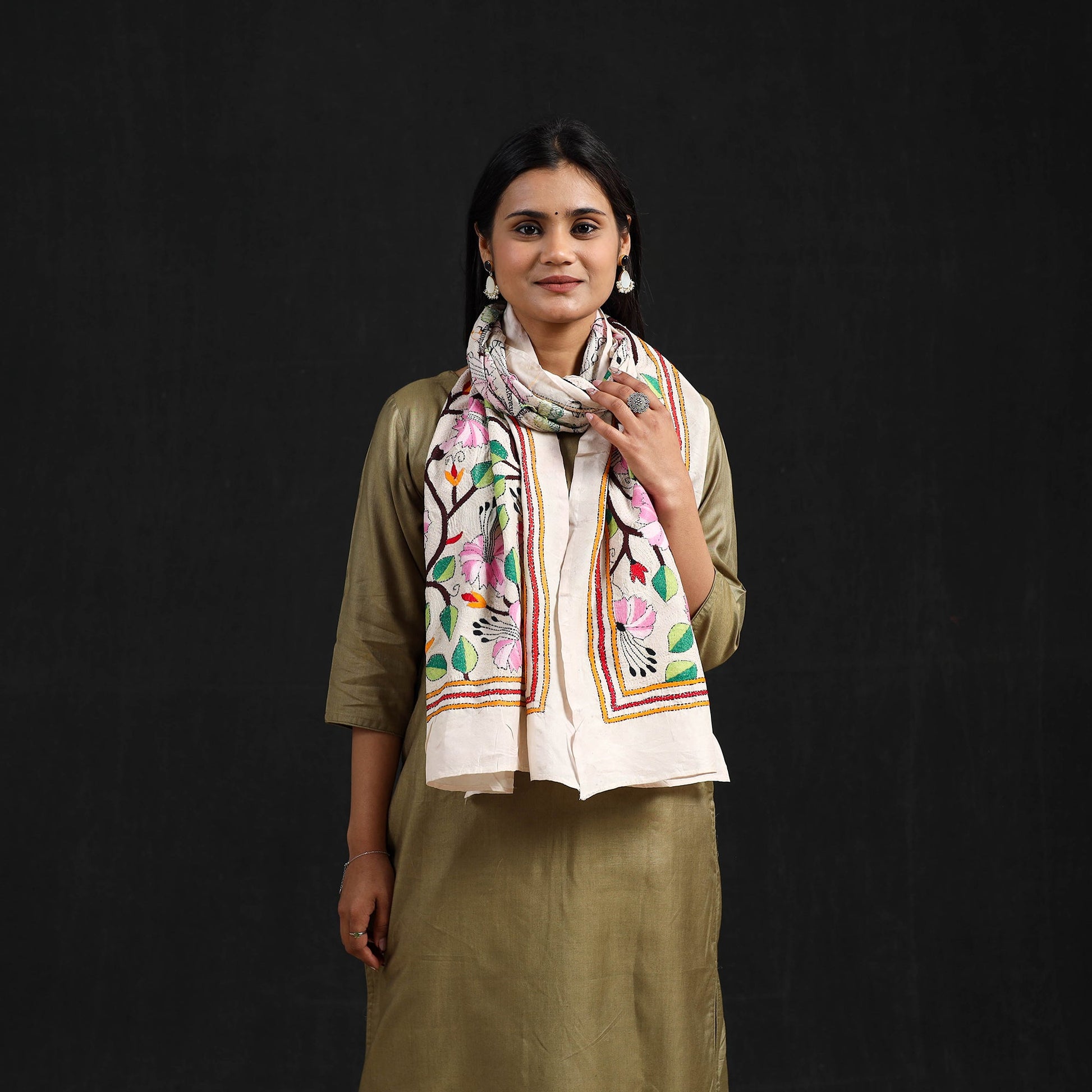 Beige - Handloom Silk Bengal Kantha Work Stole 71