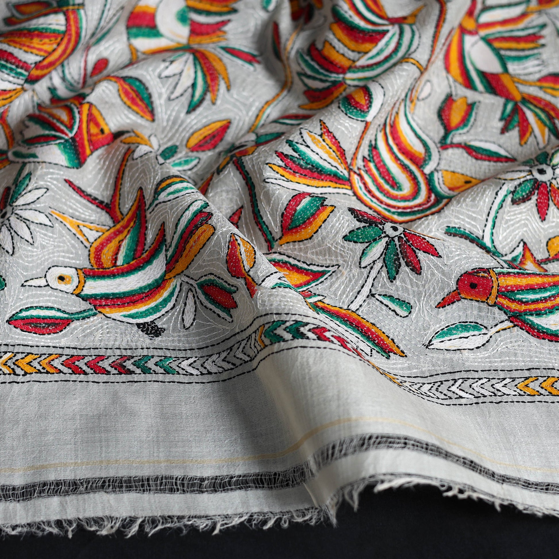 Beige - Handloom Tussar Silk Bengal Kantha Work Stole 05