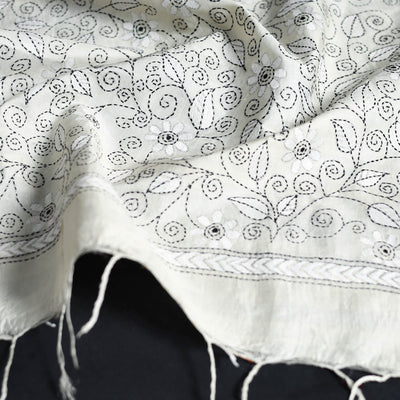 Beige - Handloom Desi Tussar Bengal Kantha Work Stole 48