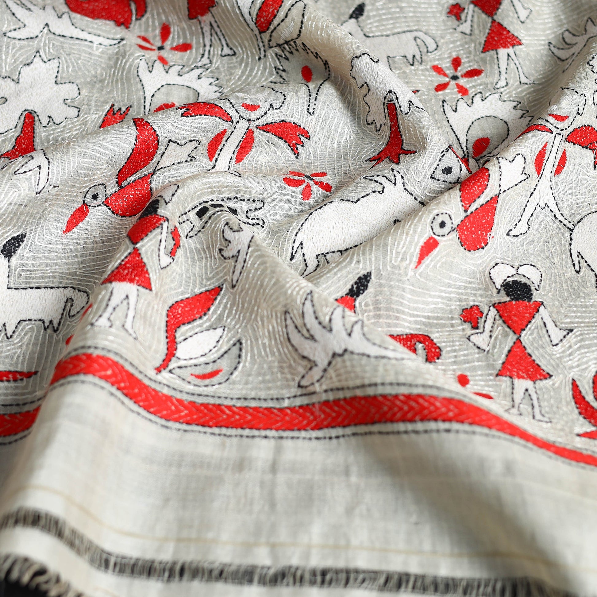 Beige - Handloom Desi Tussar Bengal Nakshi Kantha Work Stole 47