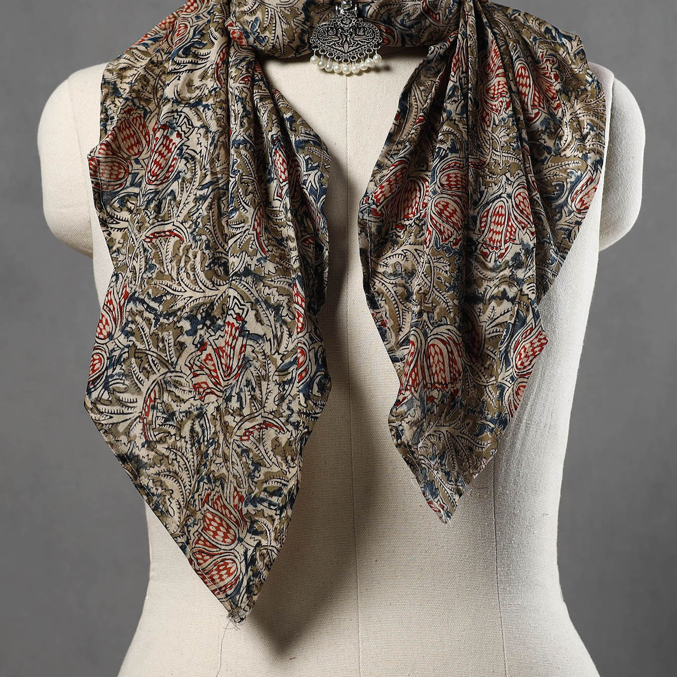 Block Printed Chanderi Silk Pendant Necklace Scarf 13
