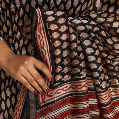 Black - Bagru Print Chanderi Silk-Cotton Saree with Zari Border 18