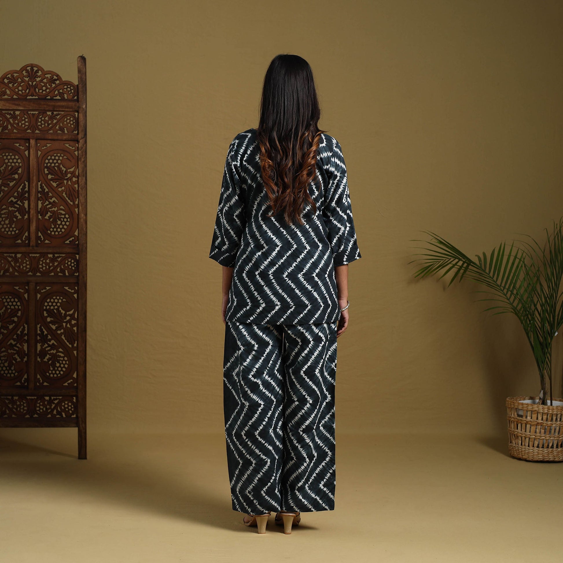 Black - Tie & Dye Cotton Shibori Co-Ord Set 08