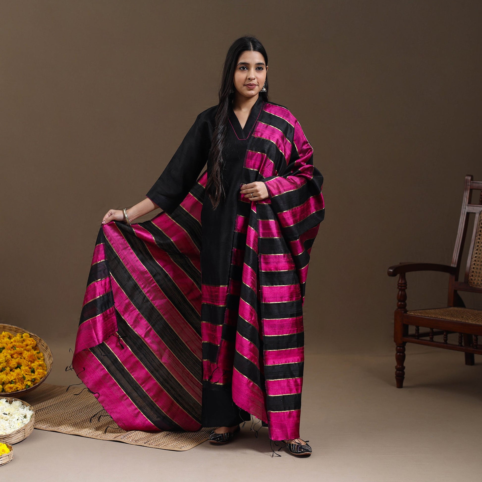 Black - Bhagalpuri Handloom Tussar Silk Suit Set 08