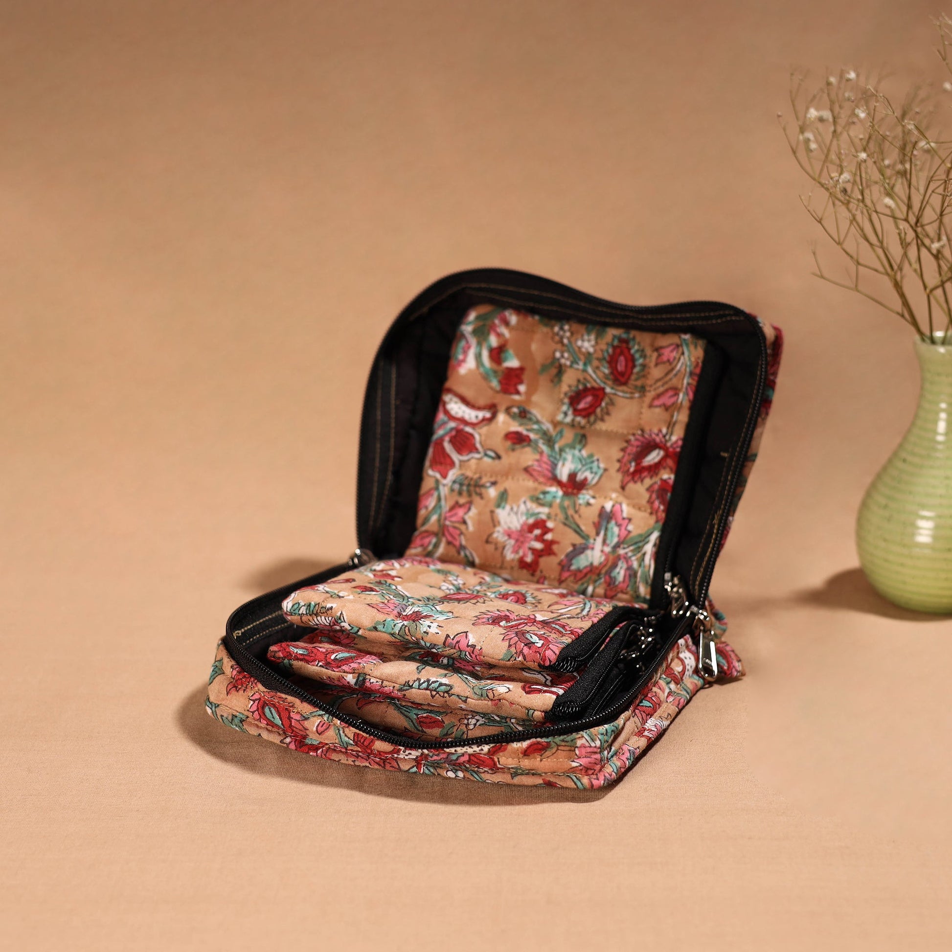 Handmade 4 Pockets Cotton Jewellery Bag 02