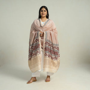 Beige - Traditional Maheshwari Silk Bagh Print Dupatta 02