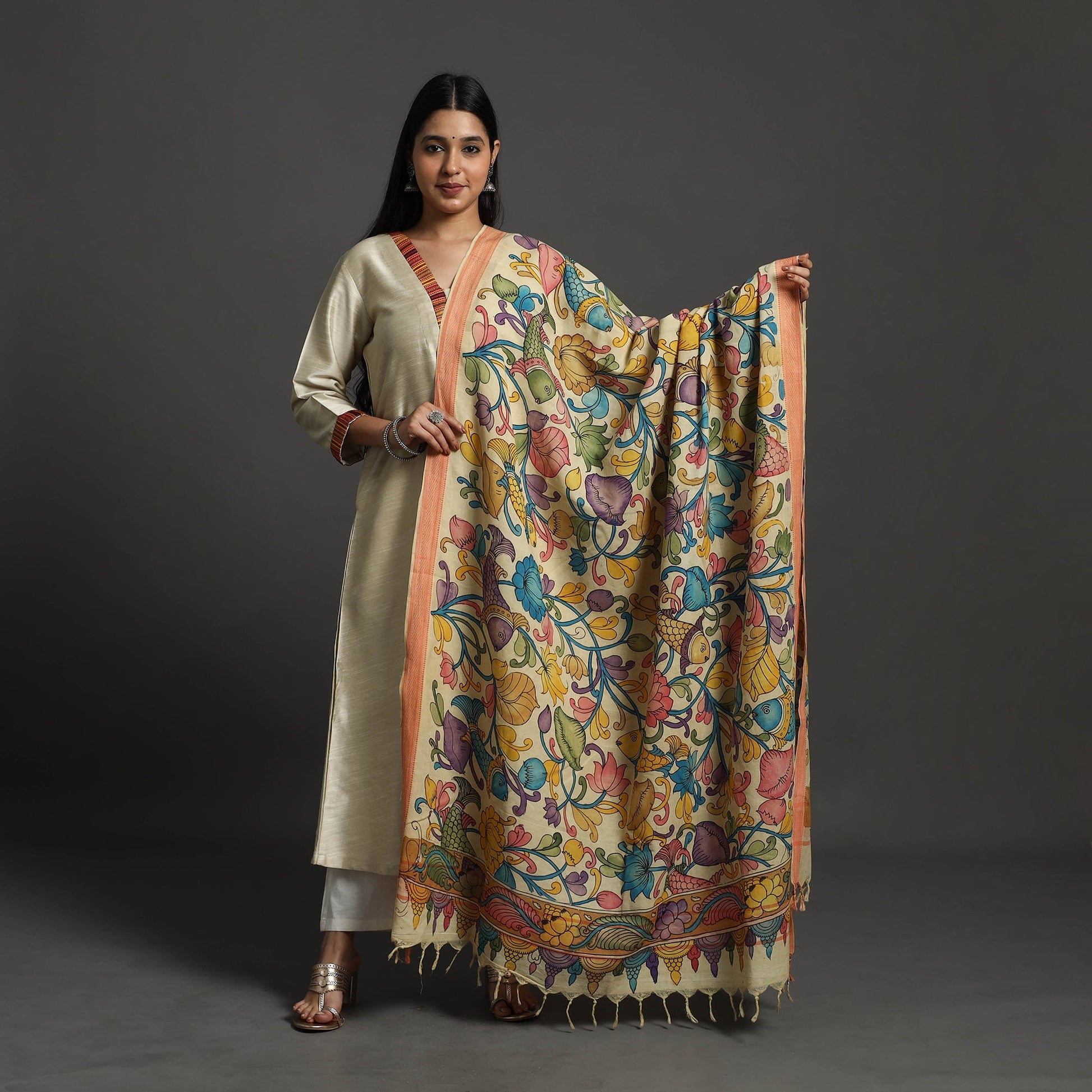 Beige - Mangalagiri Cotton Handpainted Pen Work Kalamkari Dupatta 01