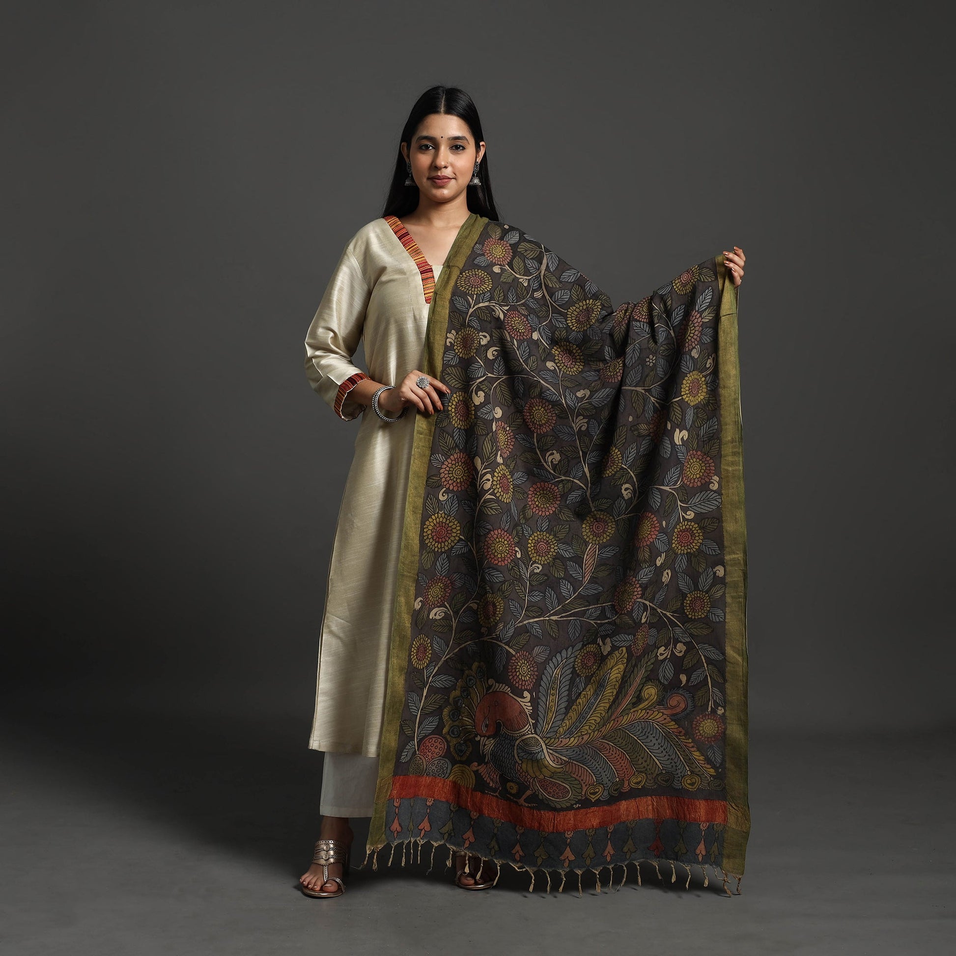 Black - Mangalagiri Cotton Handpainted Pen Work Kalamkari Dupatta 33