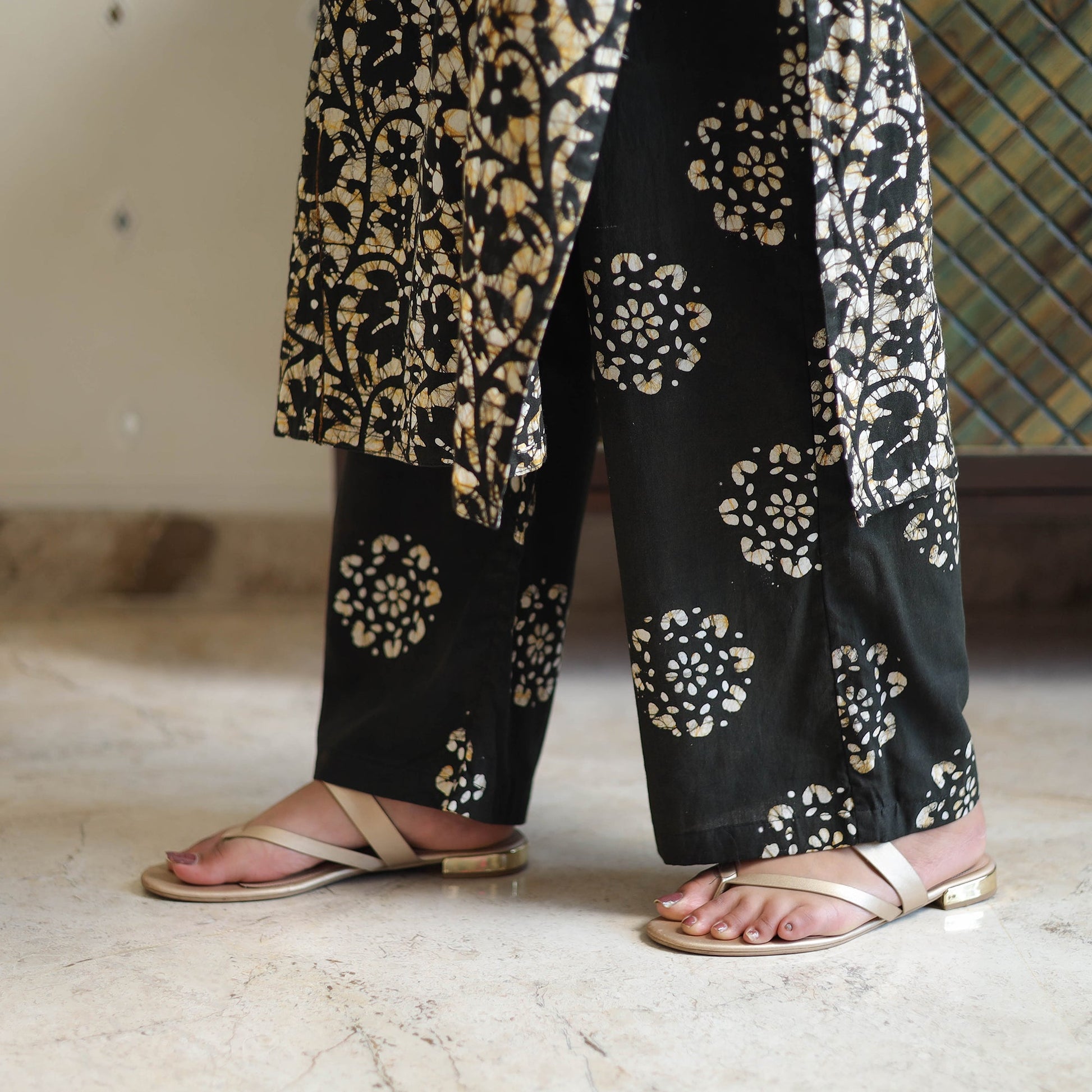 Black - Batik Print Cotton Kurta with Palazzo & Dupatta Suit Set 02