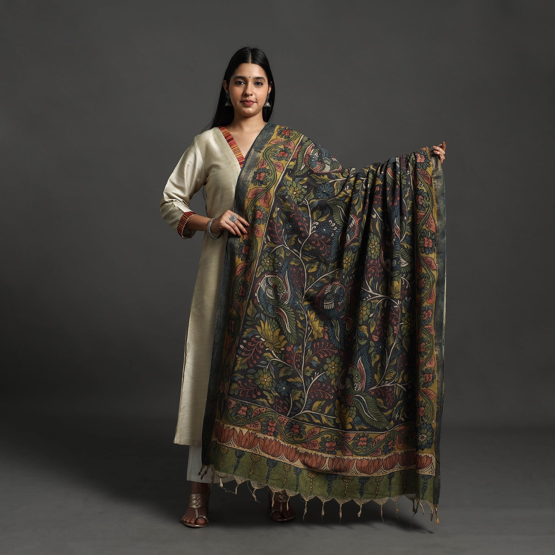 Black - Mangalagiri Cotton Handpainted Pen Work Kalamkari Dupatta 20