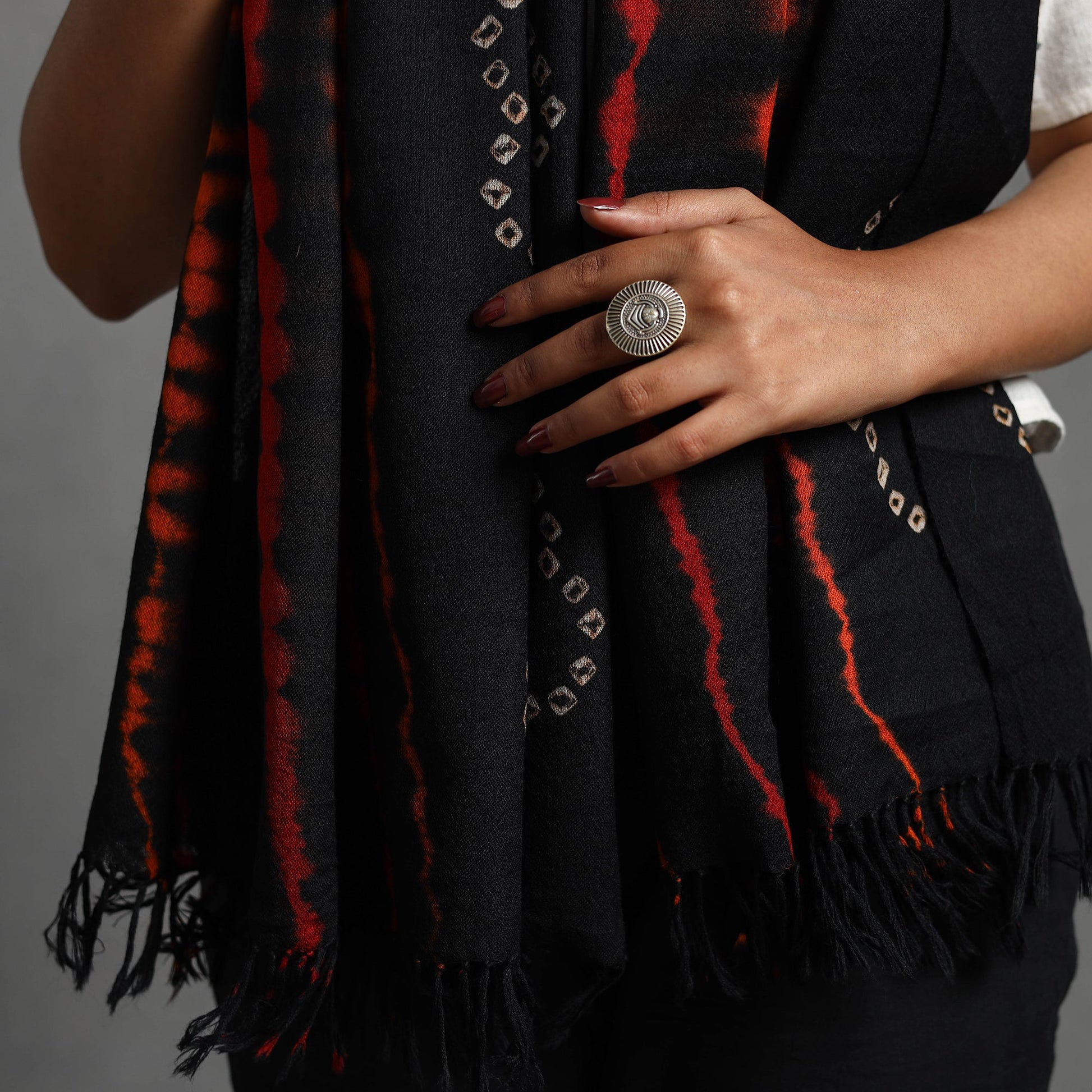 Black - Kutch Handwoven Woolen Shibori & Bandhani Stole 31