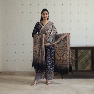 Black - Block Printed Cotton Ajrakh Kurta Set 05