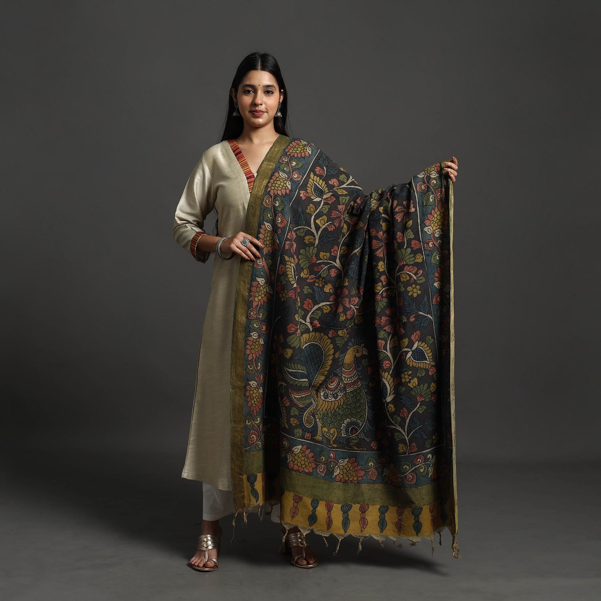 Black - Mangalagiri Cotton Handpainted Pen Work Kalamkari Dupatta 10