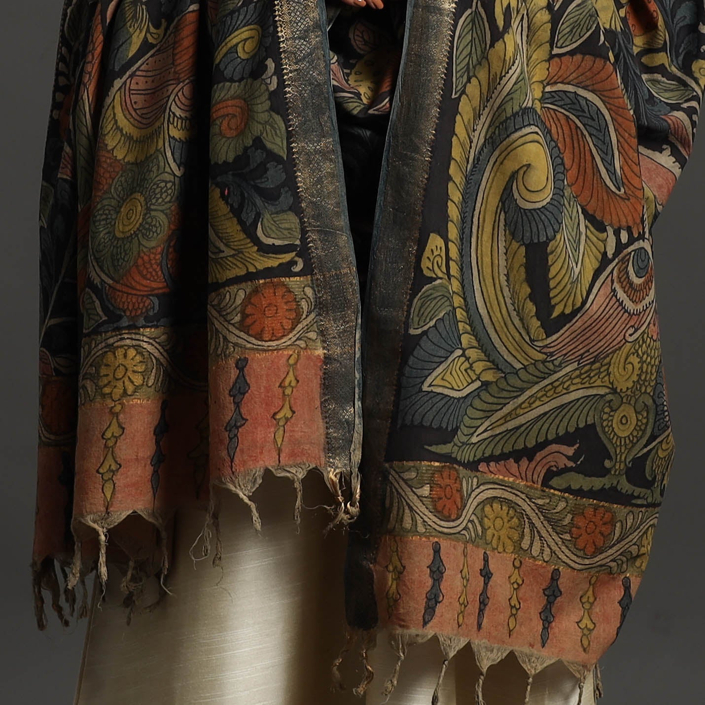 Black - Mangalagiri Cotton Handpainted Pen Work Kalamkari Dupatta 04