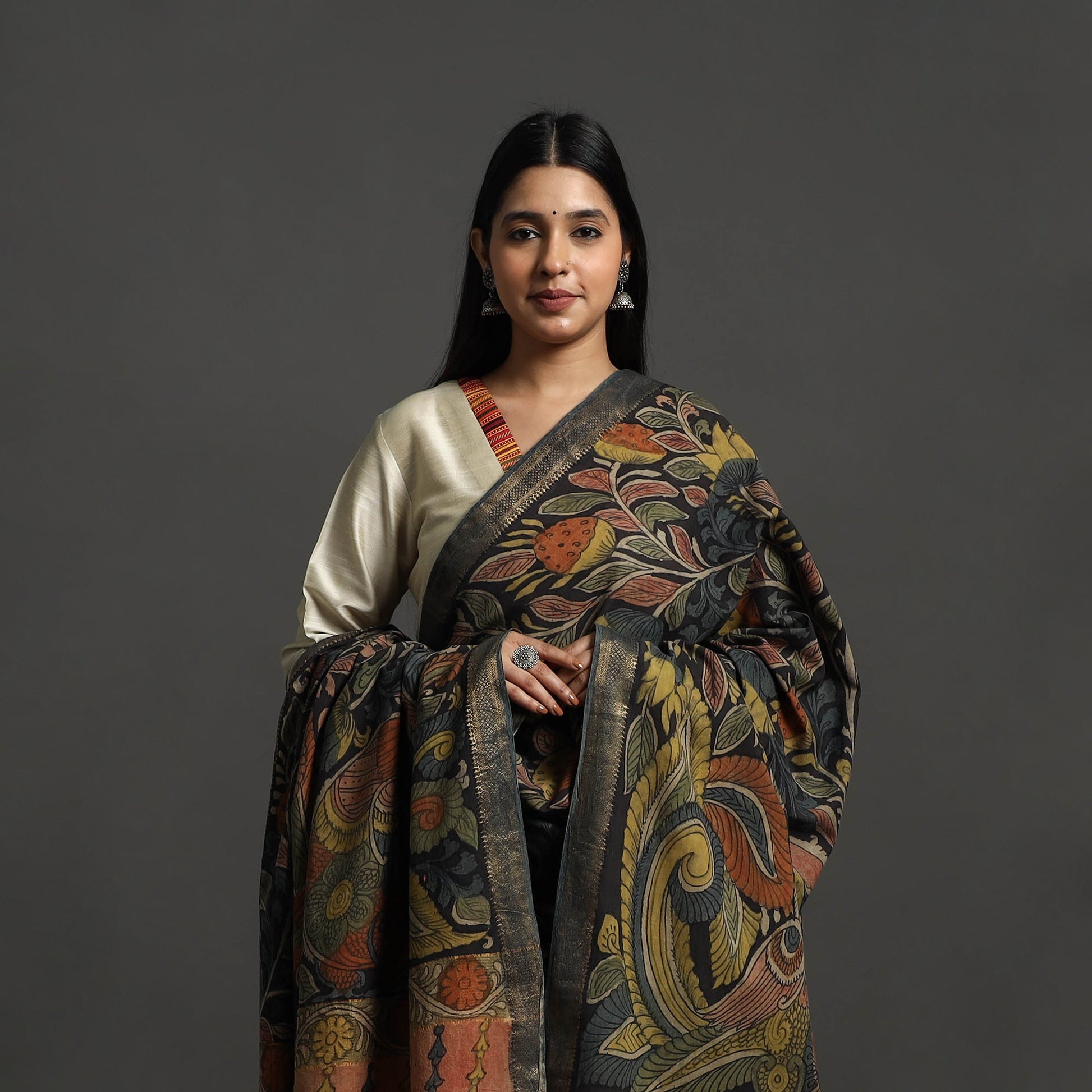 Black - Mangalagiri Cotton Handpainted Pen Work Kalamkari Dupatta 04