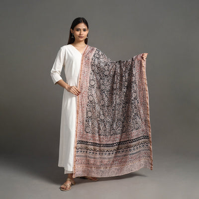 Black - Pedana Block Print Chanderi Silk Kalamkari Dupatta 02