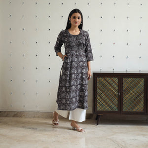 Black - Jahota Block Print Cotton Pintuck Straight Kurta 25