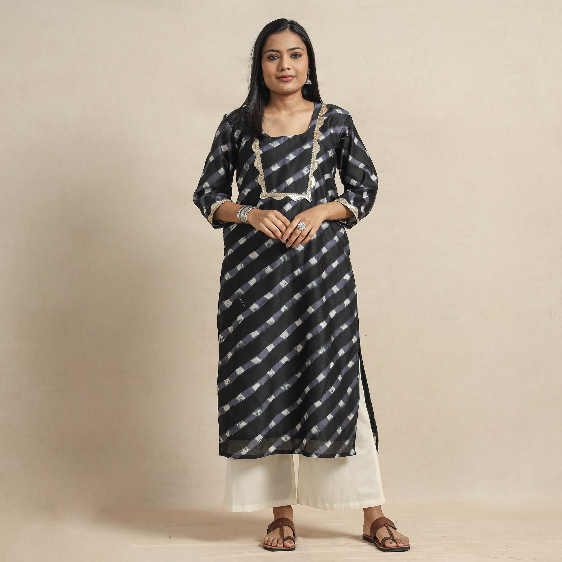 Black - Leheriya Tie-Dye Chanderi Silk Straight Kurta with Lace Work