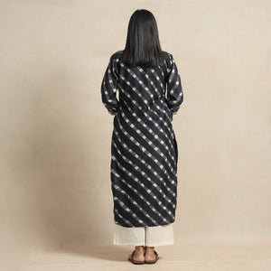Black - Leheriya Tie-Dye Chanderi Silk Straight Kurta with Lace Work
