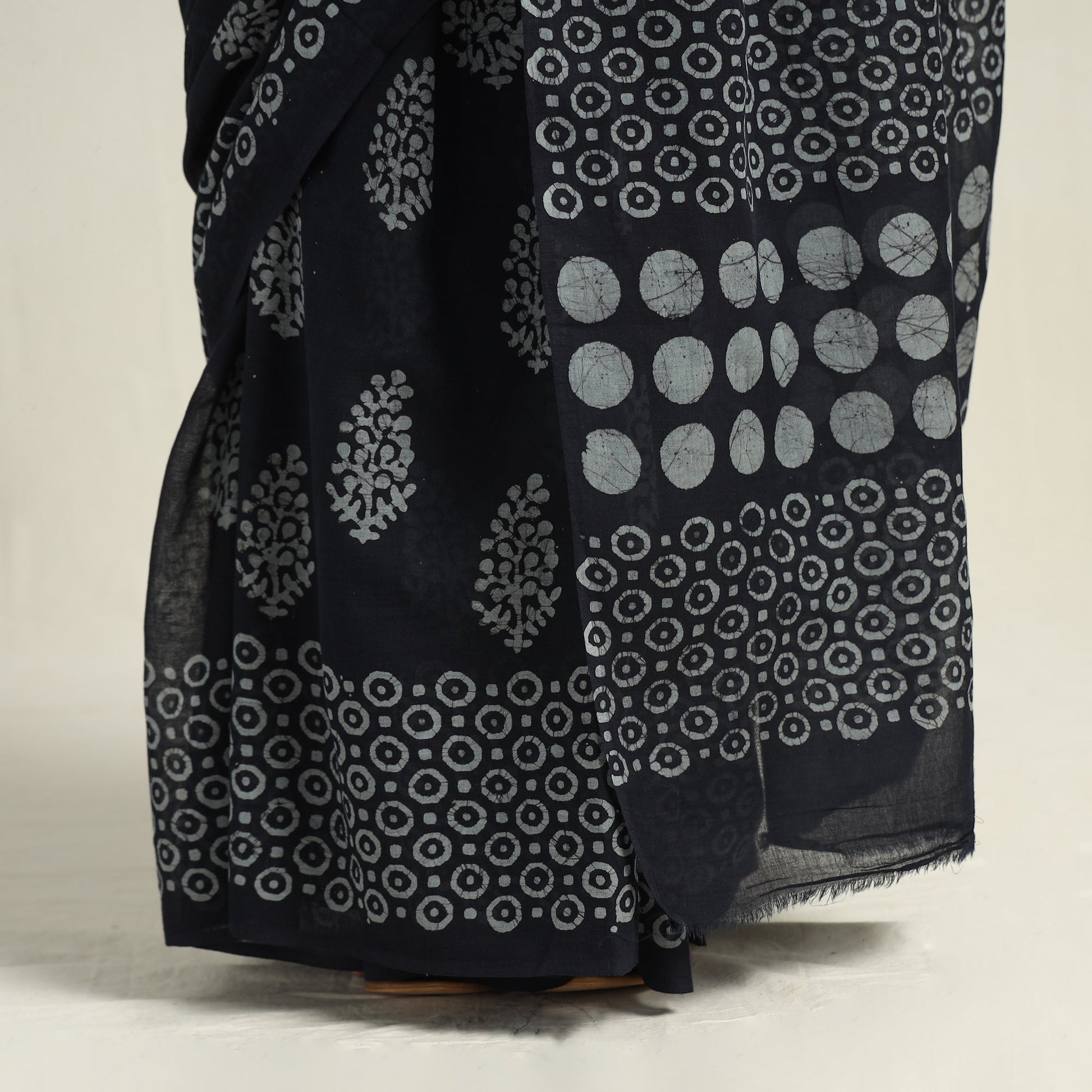Black - Mul Cotton Hand Batik Print Saree