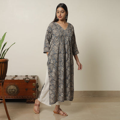 Black - Pedana Kalamkari Block Printed Cotton Pintuck Straight Kurta 20