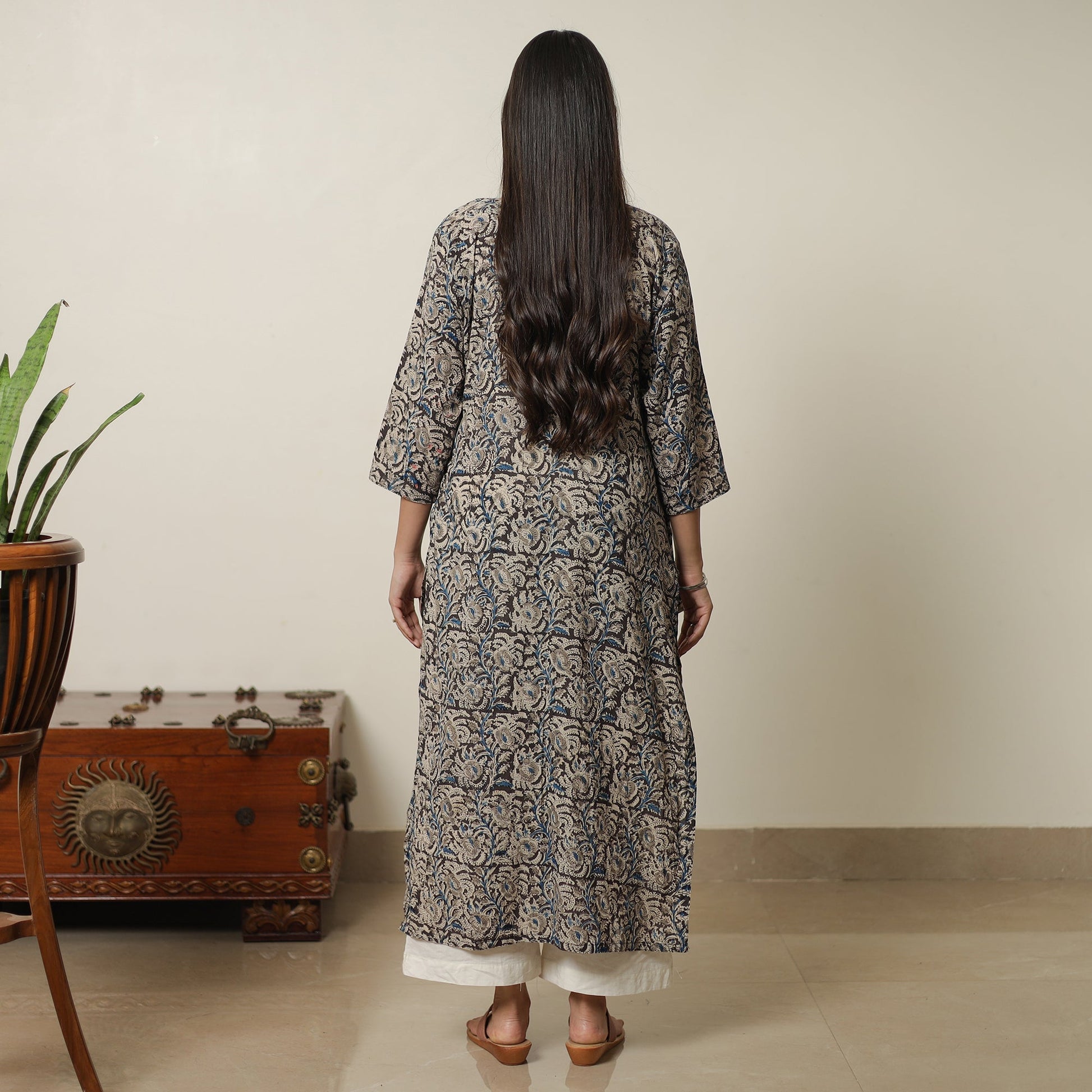 Black - Pedana Kalamkari Block Printed Cotton Pintuck Straight Kurta 20