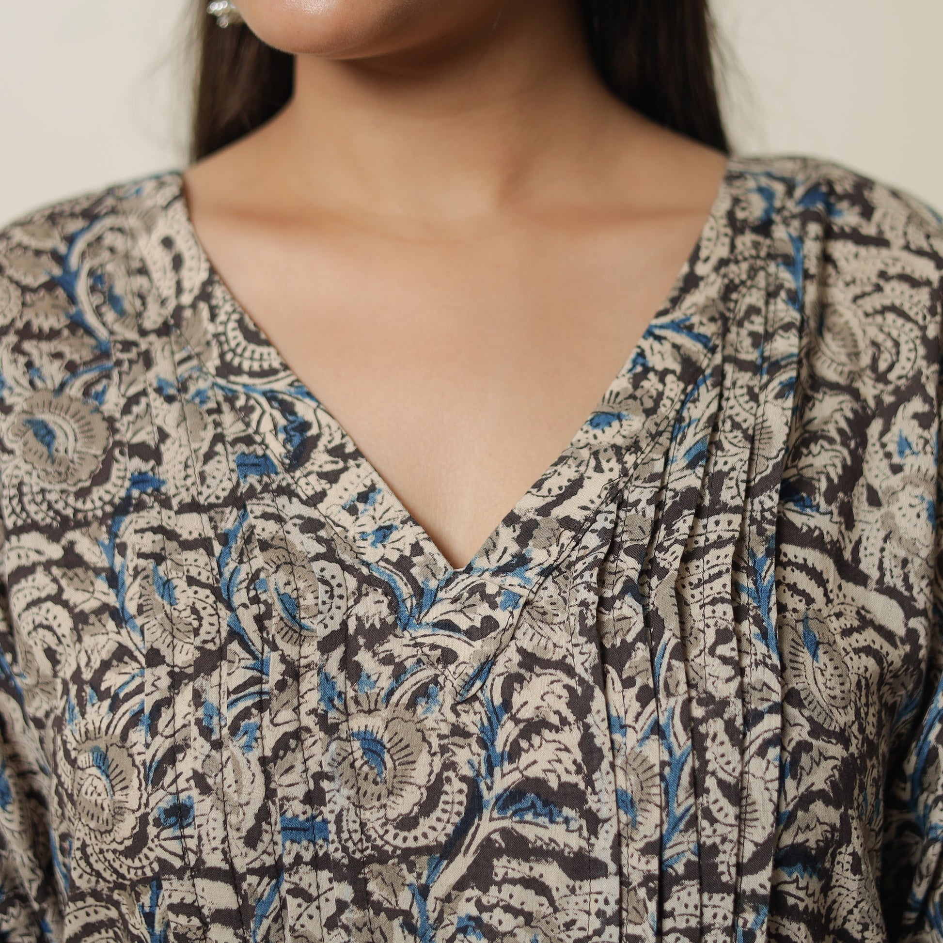 Black - Pedana Kalamkari Block Printed Cotton Pintuck Straight Kurta 20