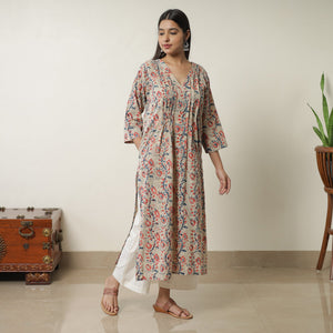 Beige - Pedana Kalamkari Block Printed Cotton Pintuck Straight Kurta 17