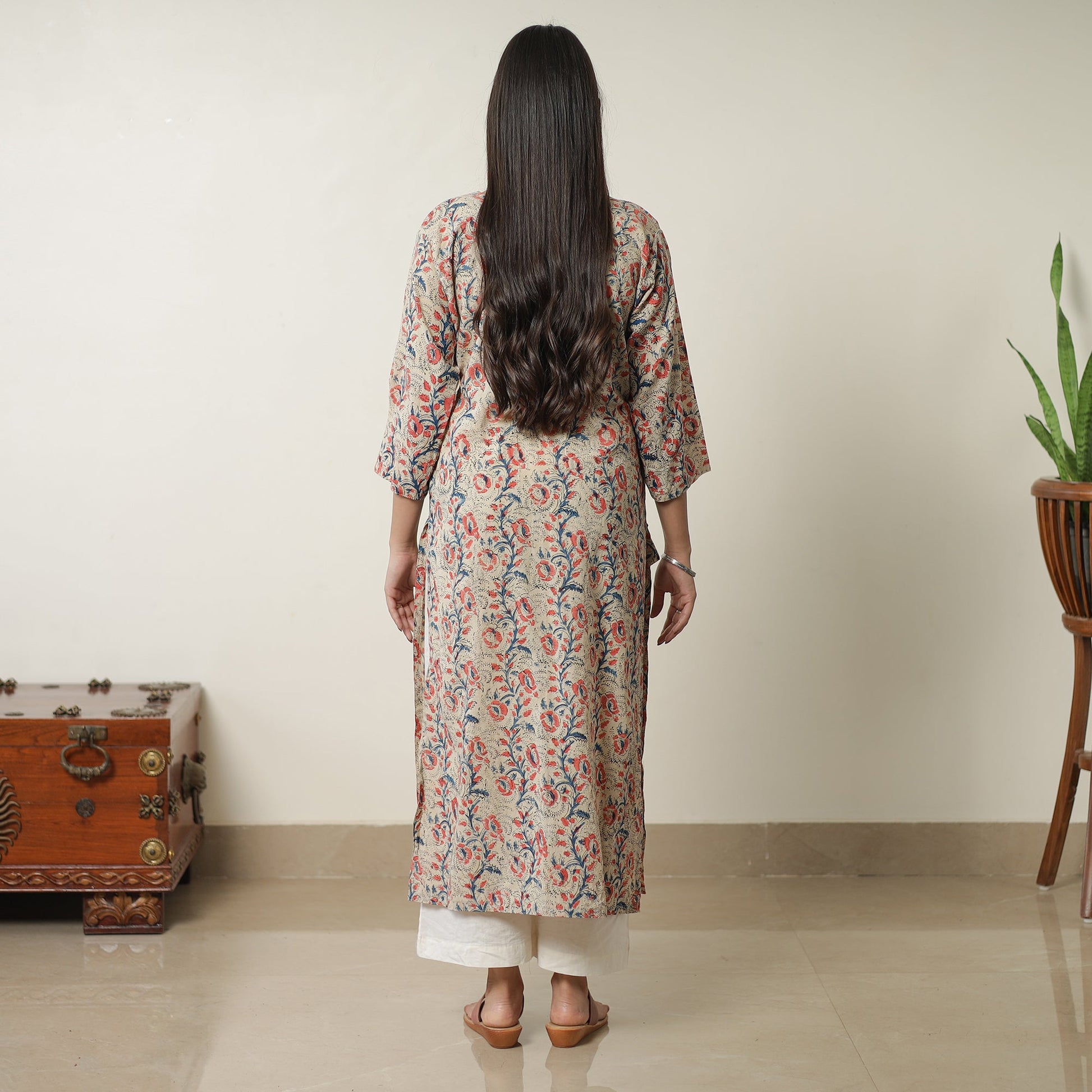 Beige - Pedana Kalamkari Block Printed Cotton Pintuck Straight Kurta 17