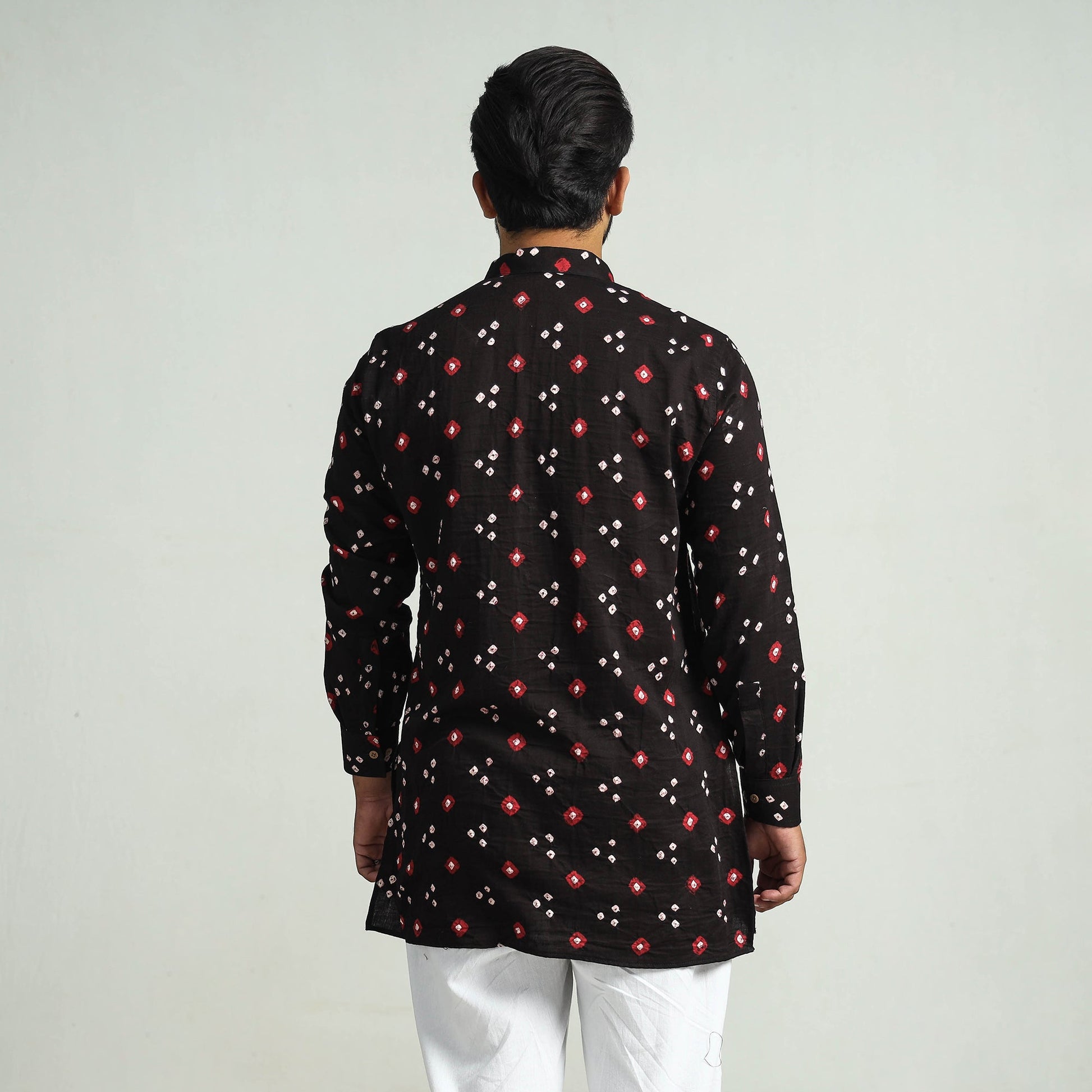 Bandhani Tie-Dye Cotton Men Short Kurta