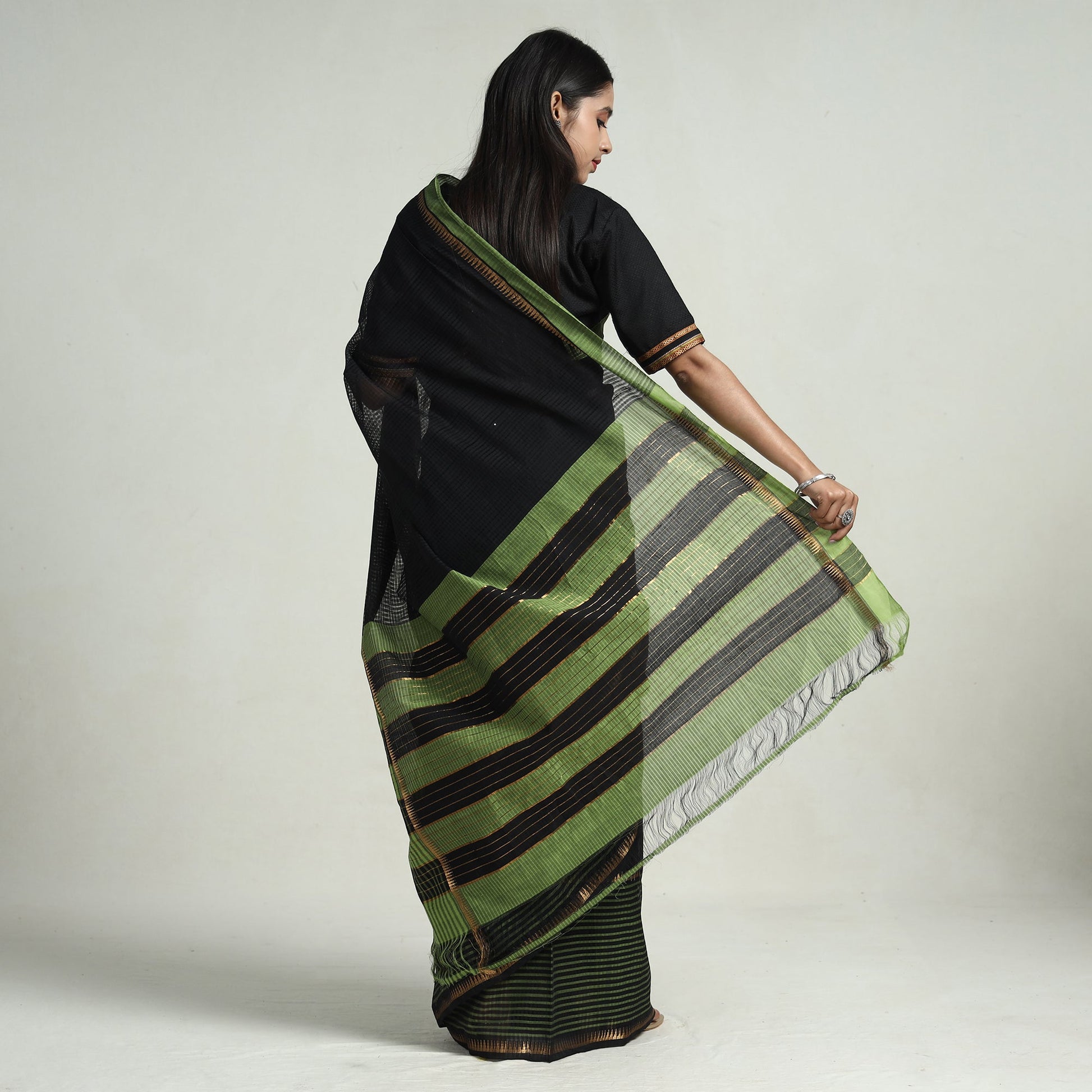 Black - Mangalagiri Missing Checks Cotton Handloom Saree with Pochampally Ikat Blouse Piece