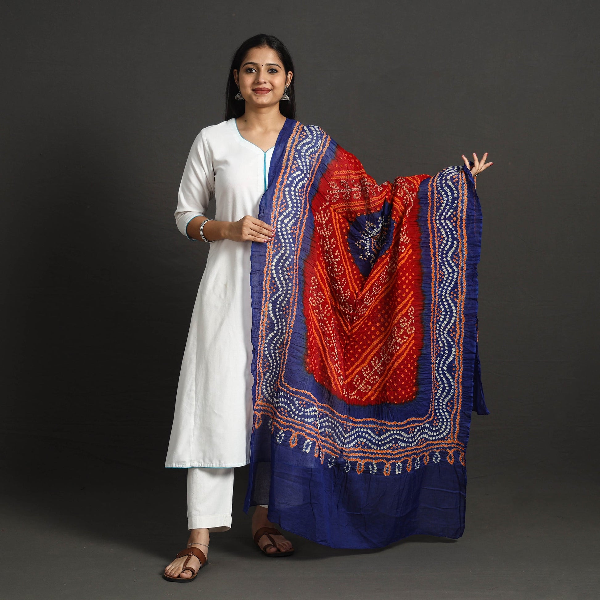 Kutch Tie-Dye Cotton Bandhani Dupatta 15