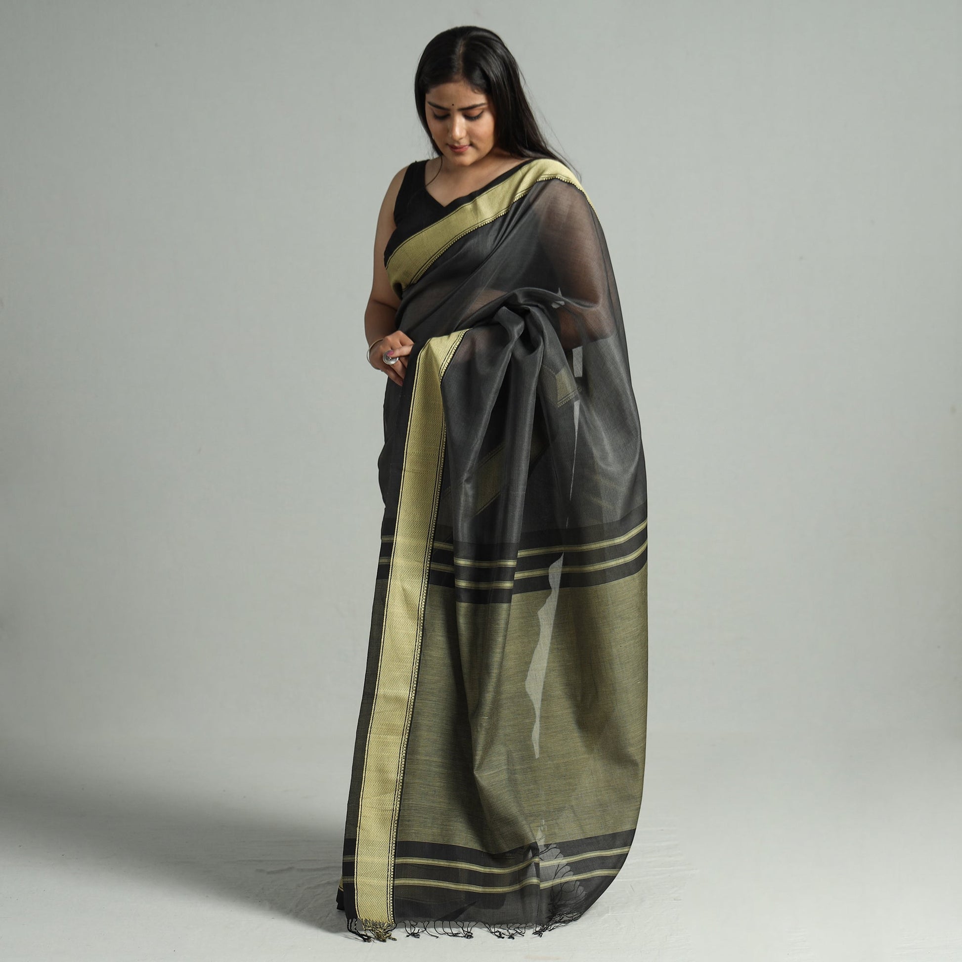 Black - Traditional Handloom Zari Work Maheshwari Silk Saree 63