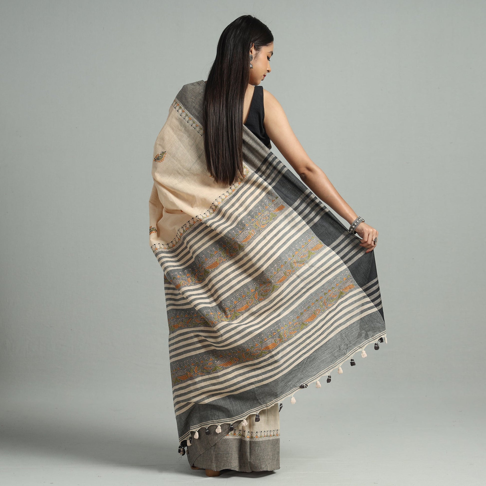 Beige - Bengal Kantha Hand Embroidery Pure Handloom Tussar Silk Saree 30