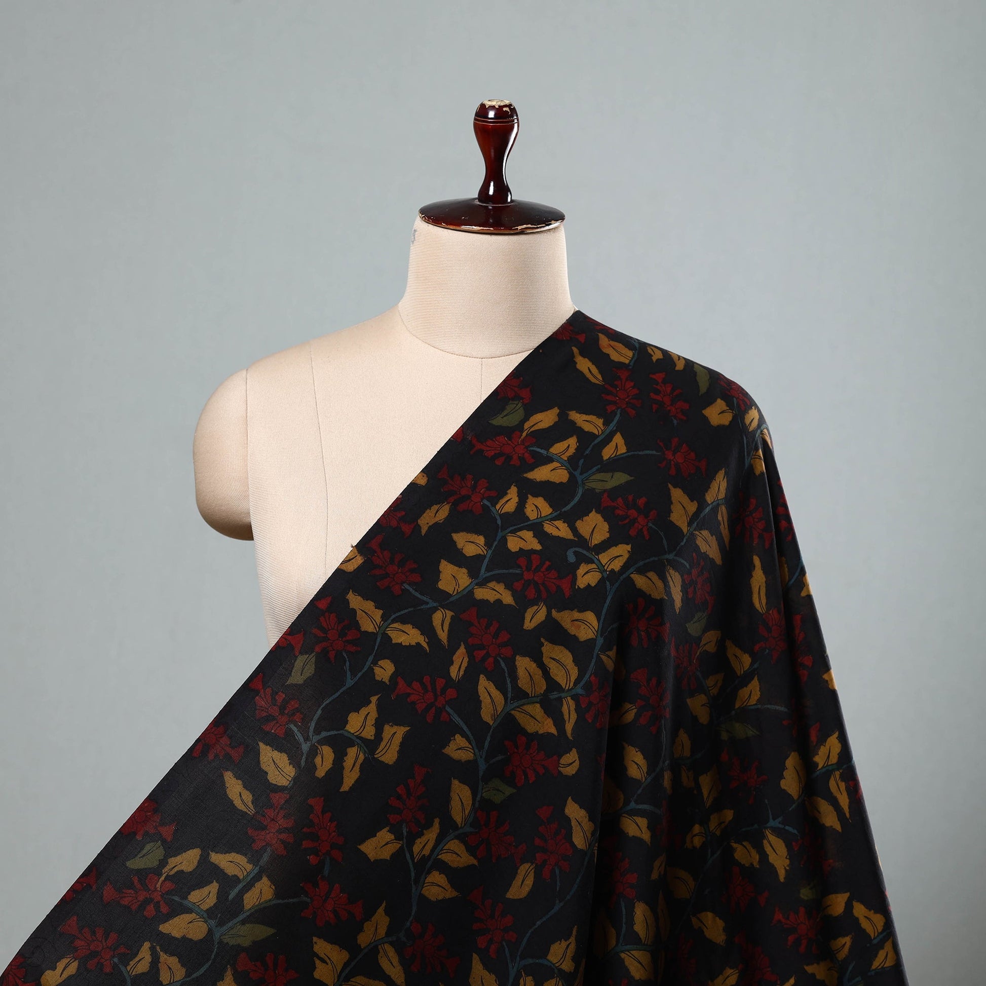 Black - Silk Handpainted Srikalahasti Pen Kalamkari Fabric 01