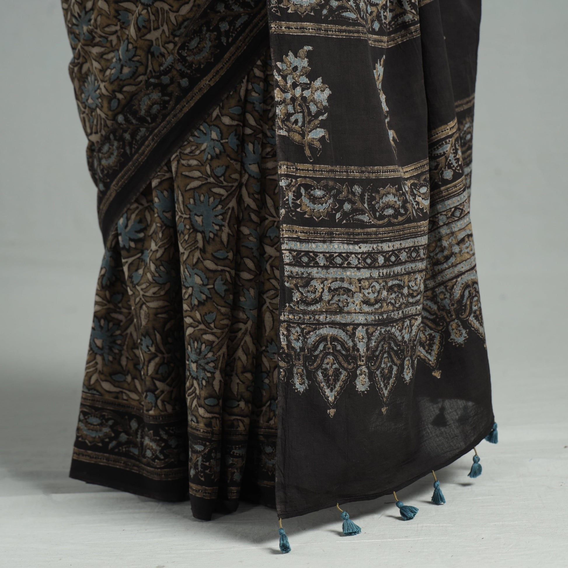 Brown - Natural Dyed Block Print Mul Cotton Ajrakh Saree 08